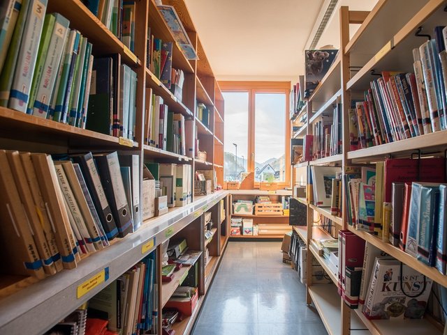 Wolftalschule Bücherei